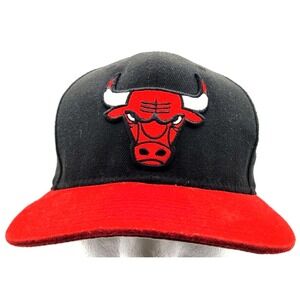 CHICAGO BULLS HAT CAP SNAP‎ BACK CAP NEW ERA 9FIFTY BLACK RED TWO TONE MENS